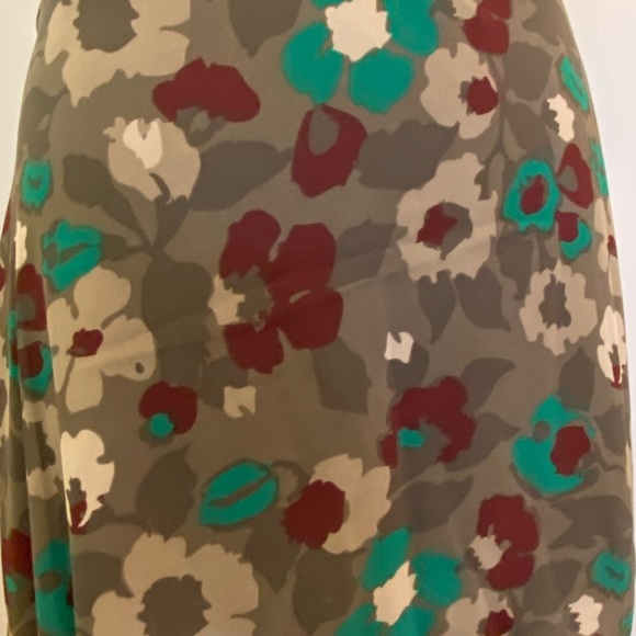 L’Amour High/Low Skirt Shirt In Front Long in Back Olive Green Print Womens L - Picture 2 of 13